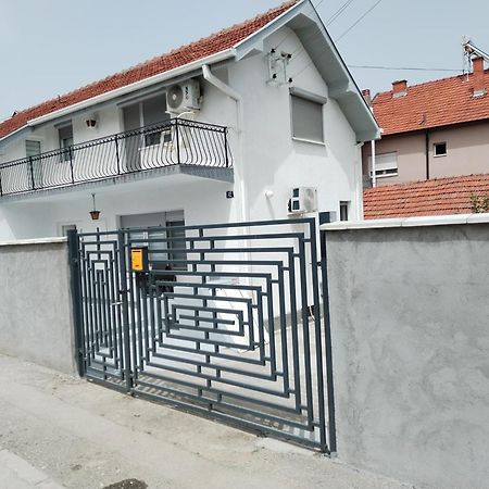 Gostinska Kuca Apartment Leskovac  Ngoại thất bức ảnh